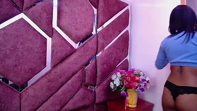 Snapshot of milly_print chatting on 18, 12, 2024 milly print online show from 18, 12, 2024