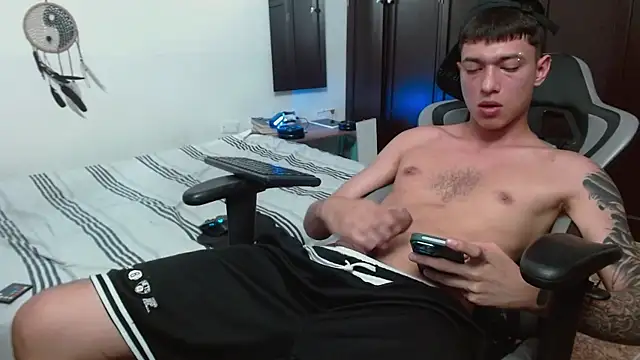 aaron blug online show from 7, 11, 2025