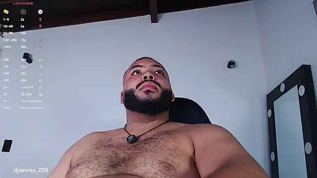 Snapshot of DilanJonnes_ chatting on 3, 6, 2026 DilanJonnes online show from 3, 6, 2026
