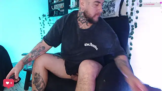 Ash gusbig online show from 4, 12, 2024