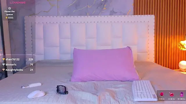 indianschoolgirl online show from 4, 4, 2026