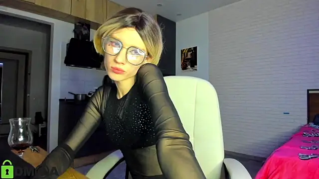  Alice Kitty online show from 26, 10, 2025