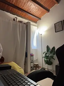 Miss-Abbii online show from 12, 3, 2026