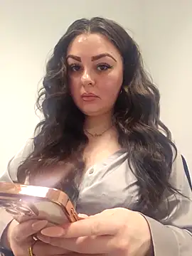 Snapshot of Britishbella chatting on 5, 2, 2026 Britishbella online show from 5, 2, 2026