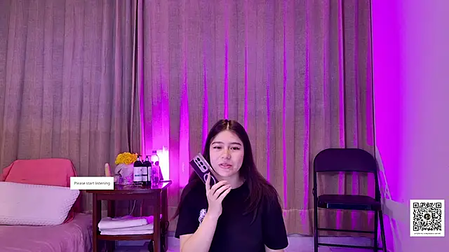 Snapshot of pink_flower_ chatting on 4, 7, 2026 pink flower online show from 4, 7, 2026