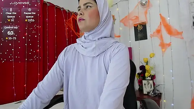 AishaAmin  online show from 4, 11, 2025