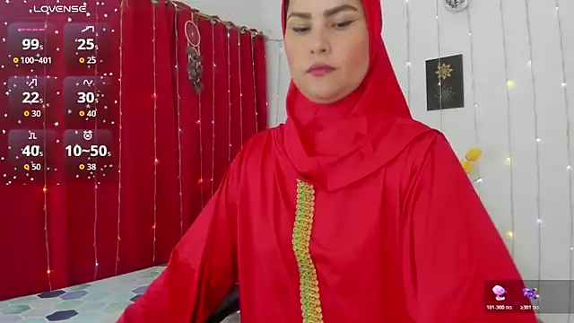 AishaAmin  online show from 17, 12, 2025