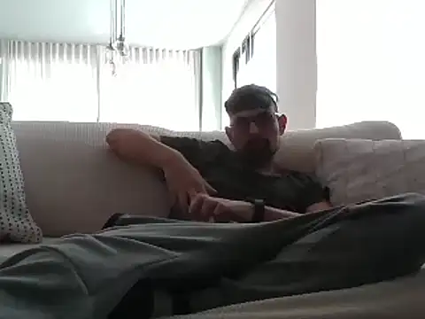 Snapshot of spence204011 chatting on 30, 12, 2024 spence204011 online show from 30, 12, 2024