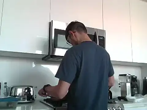 Snapshot of spence204011 chatting on 31, 12, 2024 spence204011 online show from 31, 12, 2024