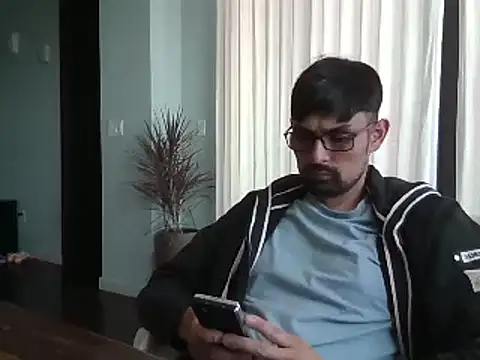 Snapshot of spence204011 chatting on 1, 1, 2025 spence204011 online show from 1, 1, 2025