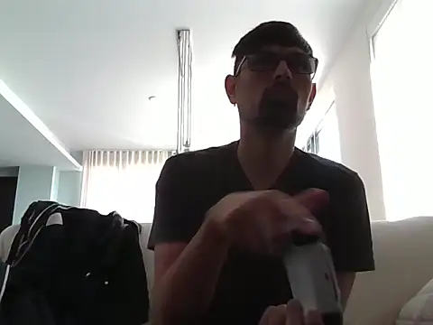 Snapshot of spence204011 chatting on 5, 1, 2025 spence204011 online show from 5, 1, 2025