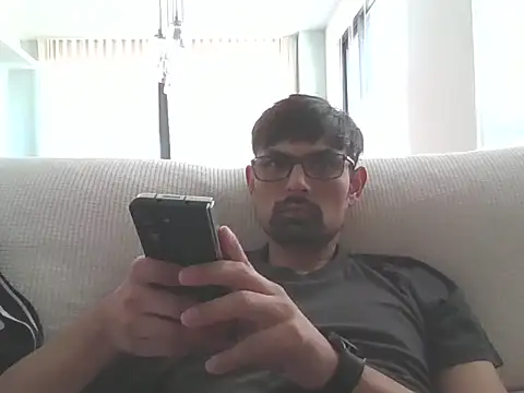 Snapshot of spence204011 chatting on 5, 1, 2025 spence204011 online show from 5, 1, 2025