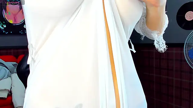 Snapshot of Angel_Sapphire_ chatting on 7, 12, 2024 Angel Sapphire online show from 7, 12, 2024