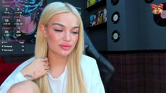 Snapshot of Angel_Sapphire_ chatting on 12, 3, 2025 Angel Sapphire online show from 12, 3, 2025