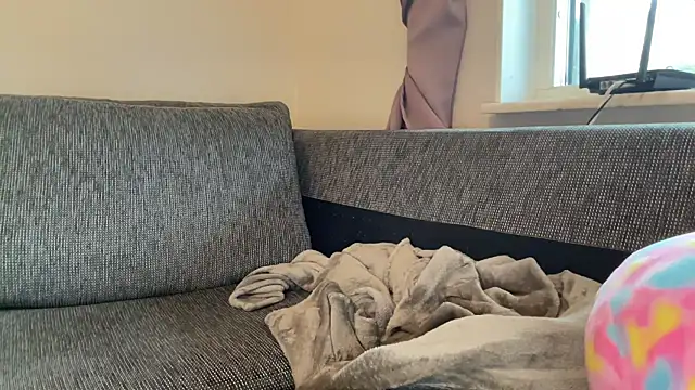 cumwithmee3 online show from 14, 10, 2025