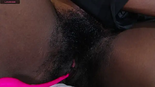 ItsVenuss online show from 10, 2, 2025