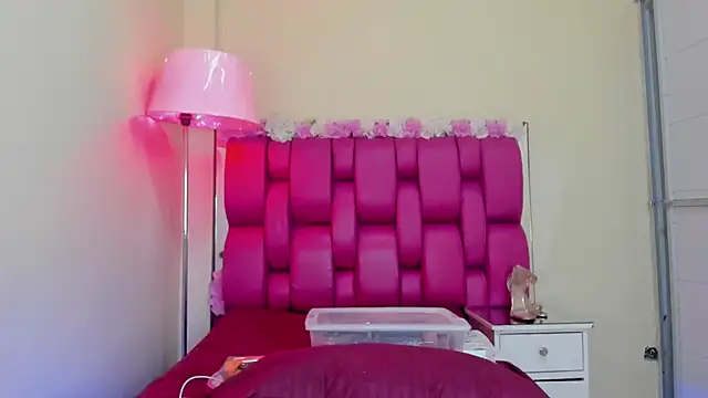 Snapshot of Gabriela_Brown chatting on 10, 12, 2024 Gabriela Brown online show from 10, 12, 2024