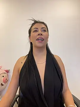 Snapshot of Alanna_atm_ chatting on 18, 7, 2026 Alanna atm online show from 18, 7, 2026
