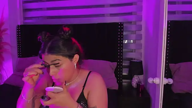 Snapshot of Sofiia-Rubb chatting on 11, 1, 2025 Sofiia-Rubb online show from 11, 1, 2025