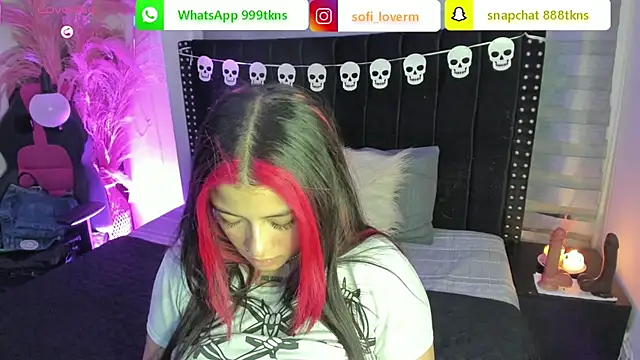 Snapshot of Sofiia-Rubb chatting on 17, 10, 2025 Sofiia-Rubb online show from 17, 10, 2025