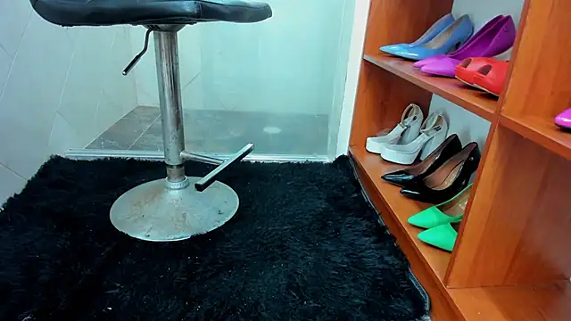 FOXYRIVER  online show from 23, 2, 2025