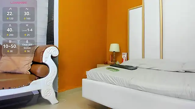 FOXYRIVER  online show from 6, 1, 2026