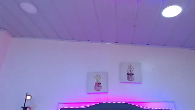 Snapshot of candy_lux_ chatting on 9, 5, 2026 candy lux online show from 9, 5, 2026