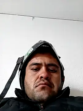 Snapshot of crowten chatting on 15, 1, 2026 crowten online show from 15, 1, 2026