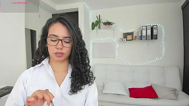 Snapshot of susana_monroy chatting on 28, 7, 2026 susana monroy online show from 28, 7, 2026