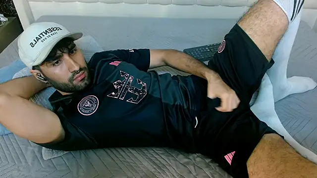 MilanZaire online show from 18, 12, 2025