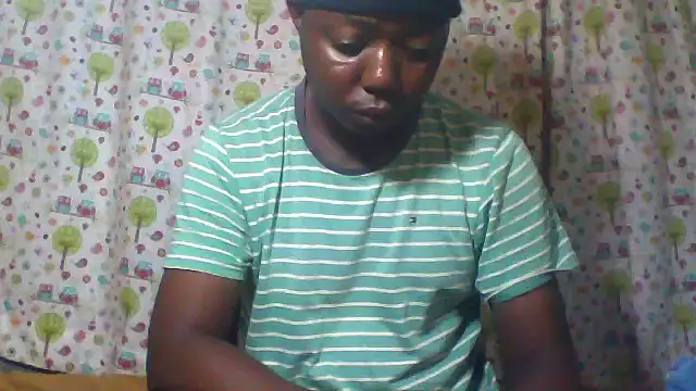 Snapshot of little__joy chatting on 7, 5, 2026 little joy online show from 7, 5, 2026
