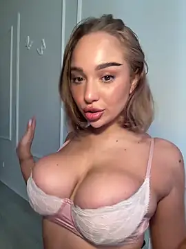 CardiSweetBaby online show from 9, 9, 2025