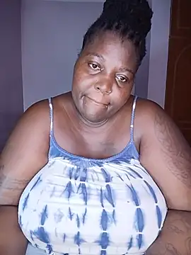 Snapshot of African_Bigass chatting on 10, 7, 2026 African Bigass online show from 10, 7, 2026