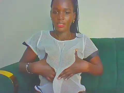 Snapshot of cutesmiling chatting on 12, 5, 2026 cutesmiling online show from 12, 5, 2026