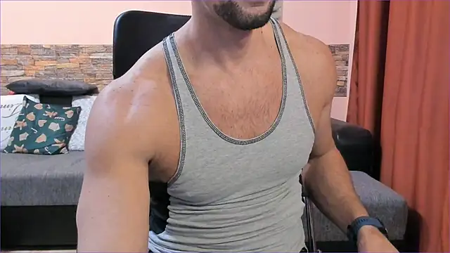 HotHunkTrainer online show from 29, 1, 2025