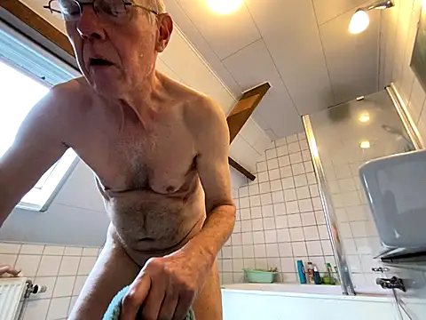 Snapshot of martxxxxx chatting on 3, 12, 2024 martxxxxx online show from 3, 12, 2024