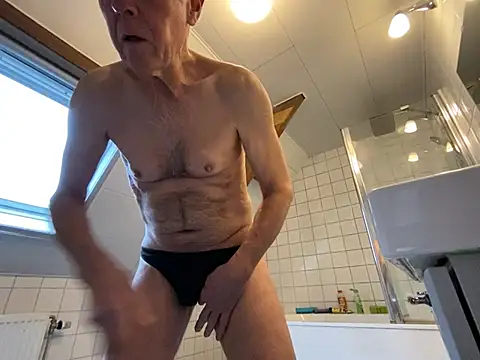 Snapshot of martxxxxx chatting on 25, 12, 2024 martxxxxx online show from 25, 12, 2024