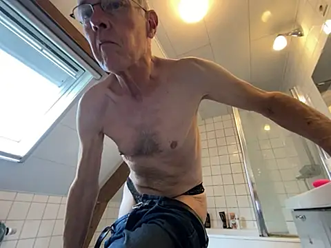 Snapshot of martxxxxx chatting on 23, 9, 2025 martxxxxx online show from 23, 9, 2025