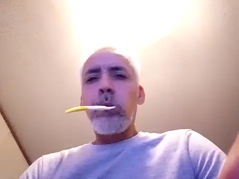 Xoc8  online show from 7, 2, 2025