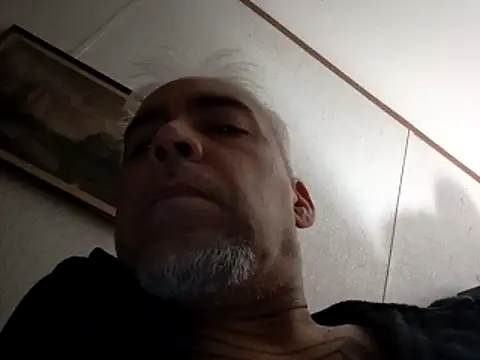 Xoc8  online show from 5, 11, 2025