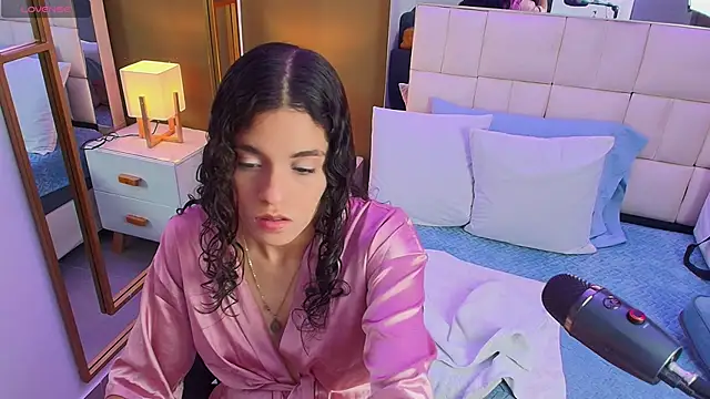 Snapshot of anahi_maite chatting on 6, 2, 2025 anahi maite online show from 6, 2, 2025