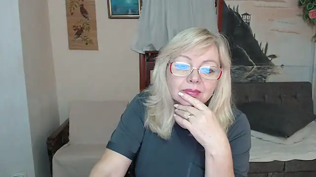 EvelynLoveShy online show from 14, 11, 2025