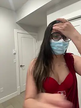 jAsMinE678 online show from 18, 4, 2026