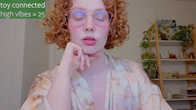 Snapshot of _lightmyfire chatting on 17, 9, 2025  lightmyfire online show from 17, 9, 2025