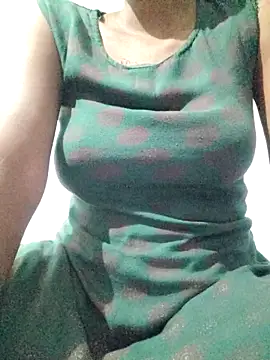 rituporna2004 online show from 1, 4, 2026