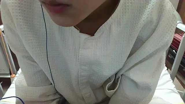 Snapshot of matu050556 chatting on 22, 12, 2025 matu050556 online show from 22, 12, 2025