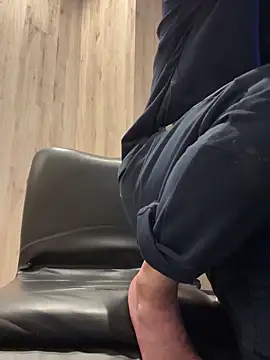 Snapshot of matu050556 chatting on 4, 3, 2026 matu050556 online show from 4, 3, 2026