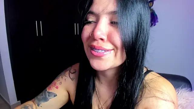 AilynRed online show from 9, 1, 2025