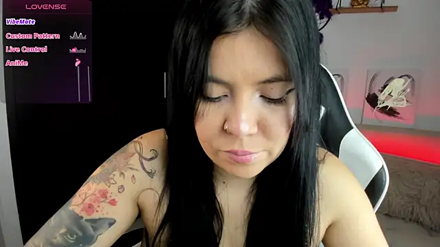 AilynRed online show from 2, 10, 2025