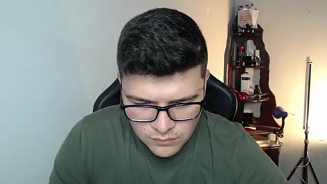 Plug Control online show from 1, 3, 2026